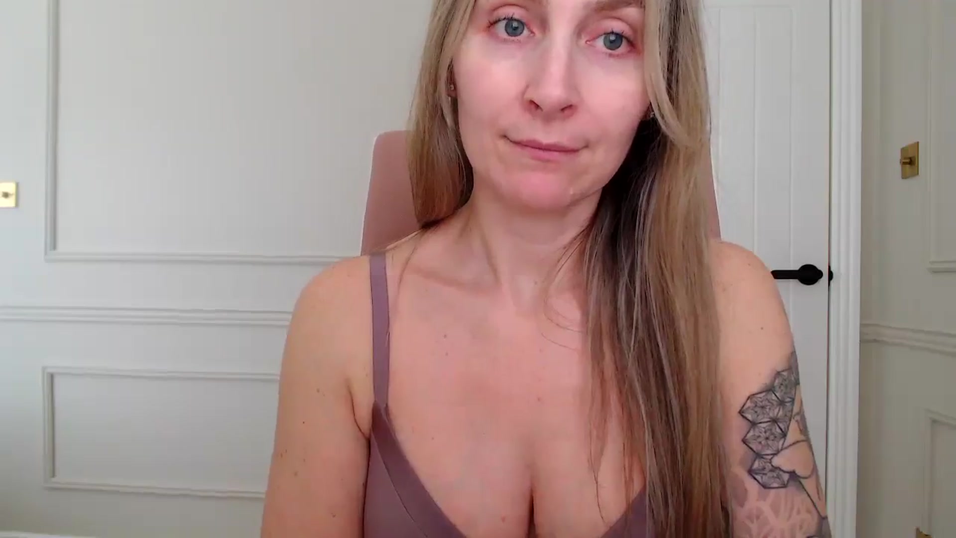 Gallery image thumbnail from Boob_Jiggler's myfreecams stream on, 03/13/2026, 14:30 image 17 of 20
