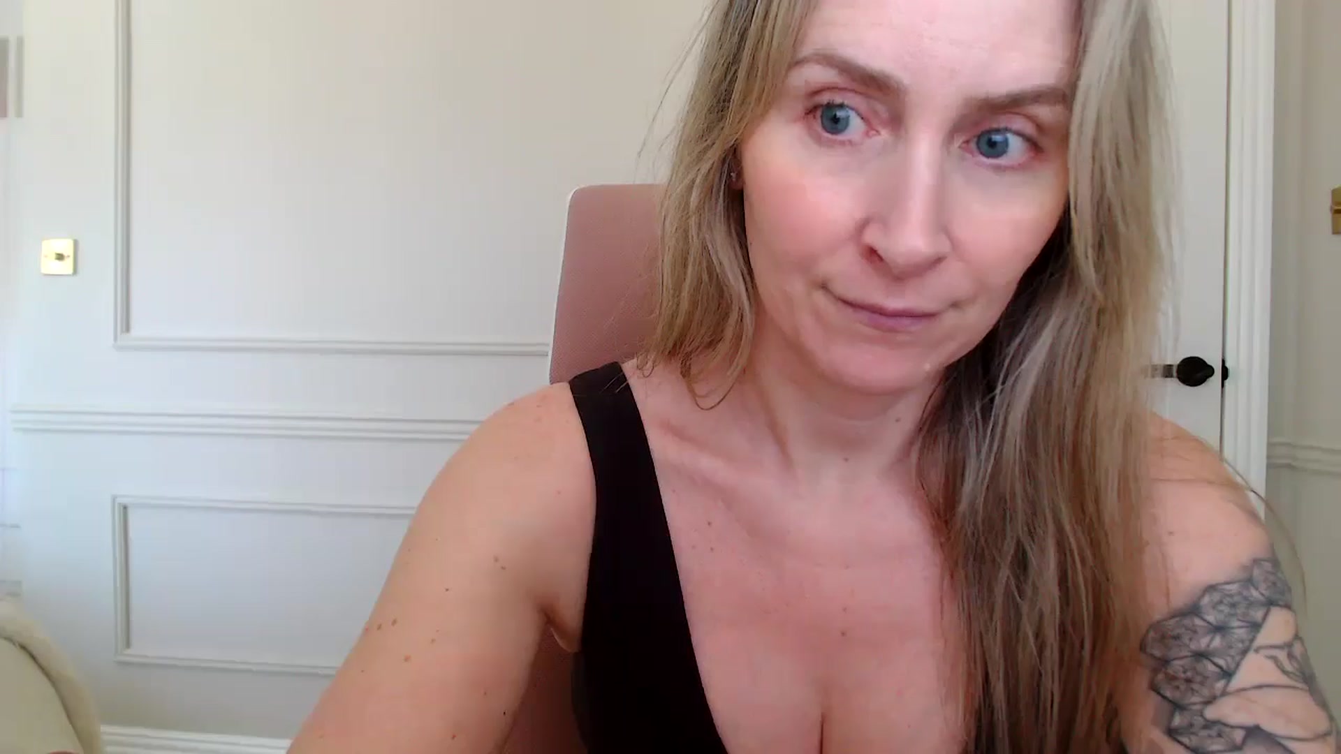 Gallery image thumbnail from Boob_Jiggler's myfreecams stream on, 03/17/2026, 14:28 image 2 of 20