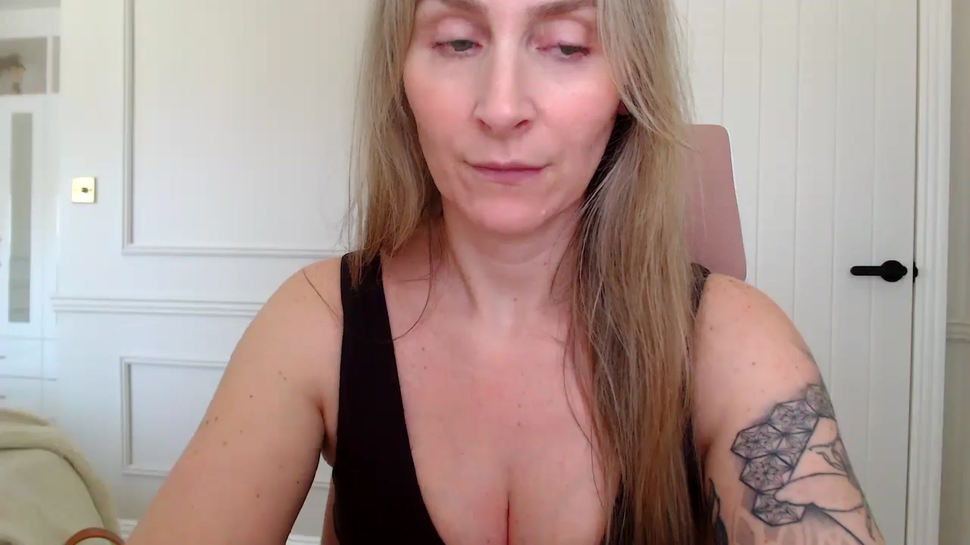Gallery image thumbnail from Boob_Jiggler's myfreecams stream on, 03/17/2026, 14:28 image 12 of 20