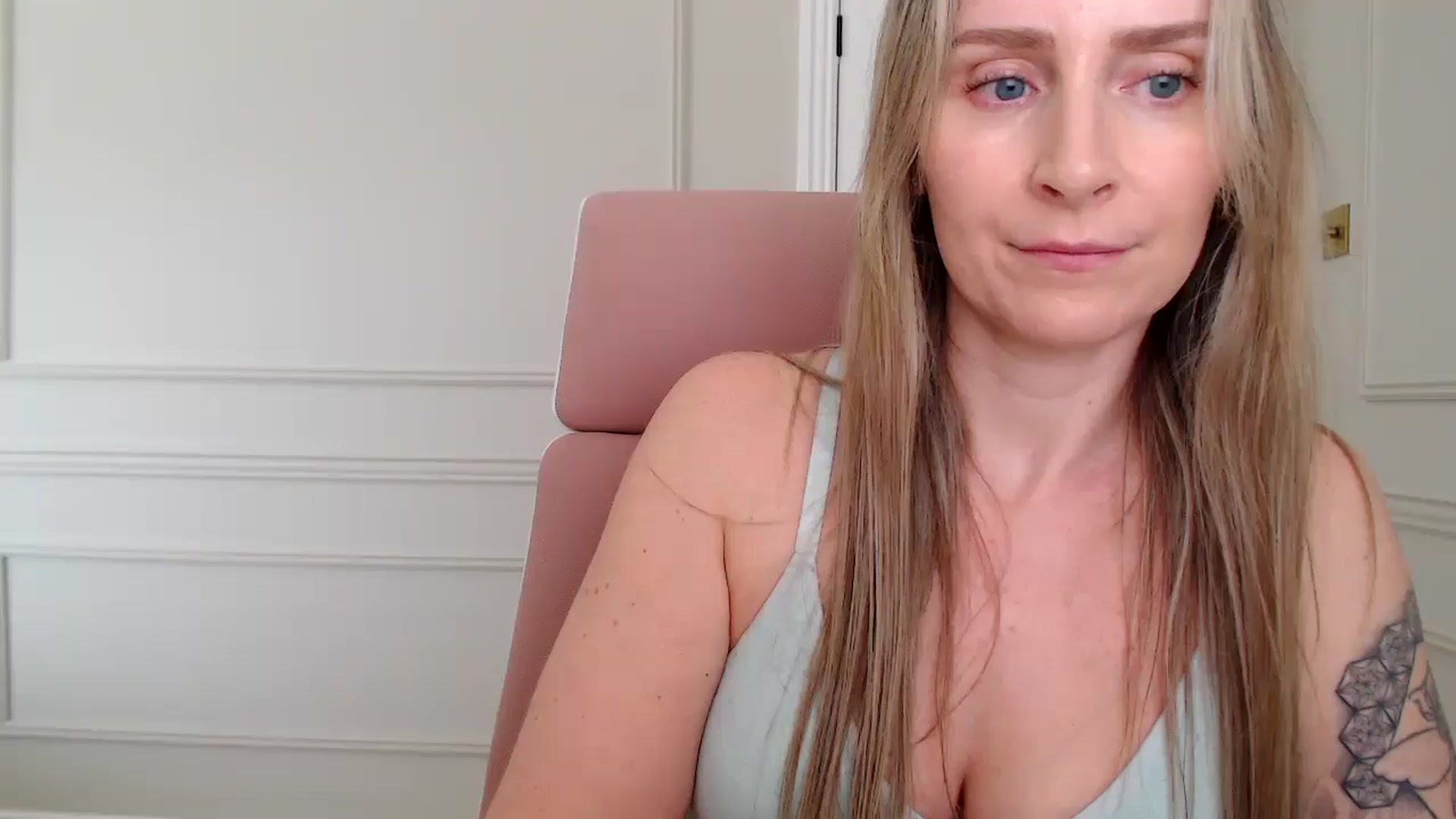 Gallery image thumbnail from Boob_Jiggler's myfreecams stream on, 03/26/2026, 14:54 image 17 of 20