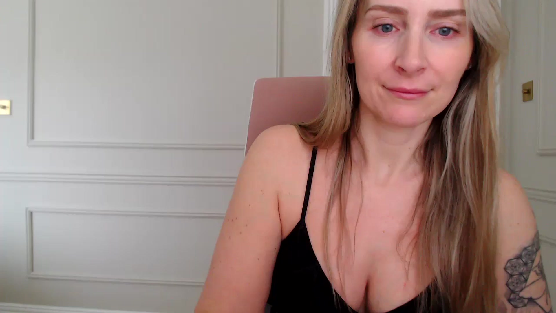 Gallery image thumbnail from Boob_Jiggler's myfreecams stream on, 03/29/2026, 10:44 image 4 of 20