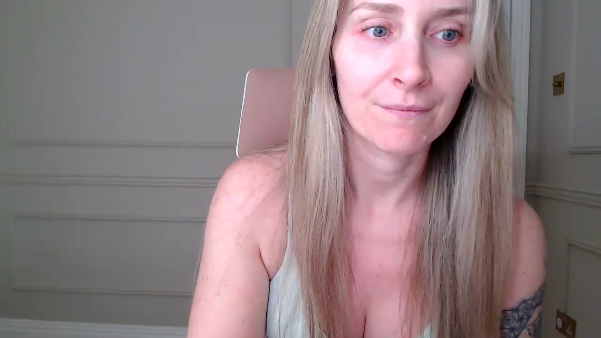 Gallery image thumbnail from Boob_Jiggler's myfreecams stream on, 03/30/2026, 19:36 image 18 of 20