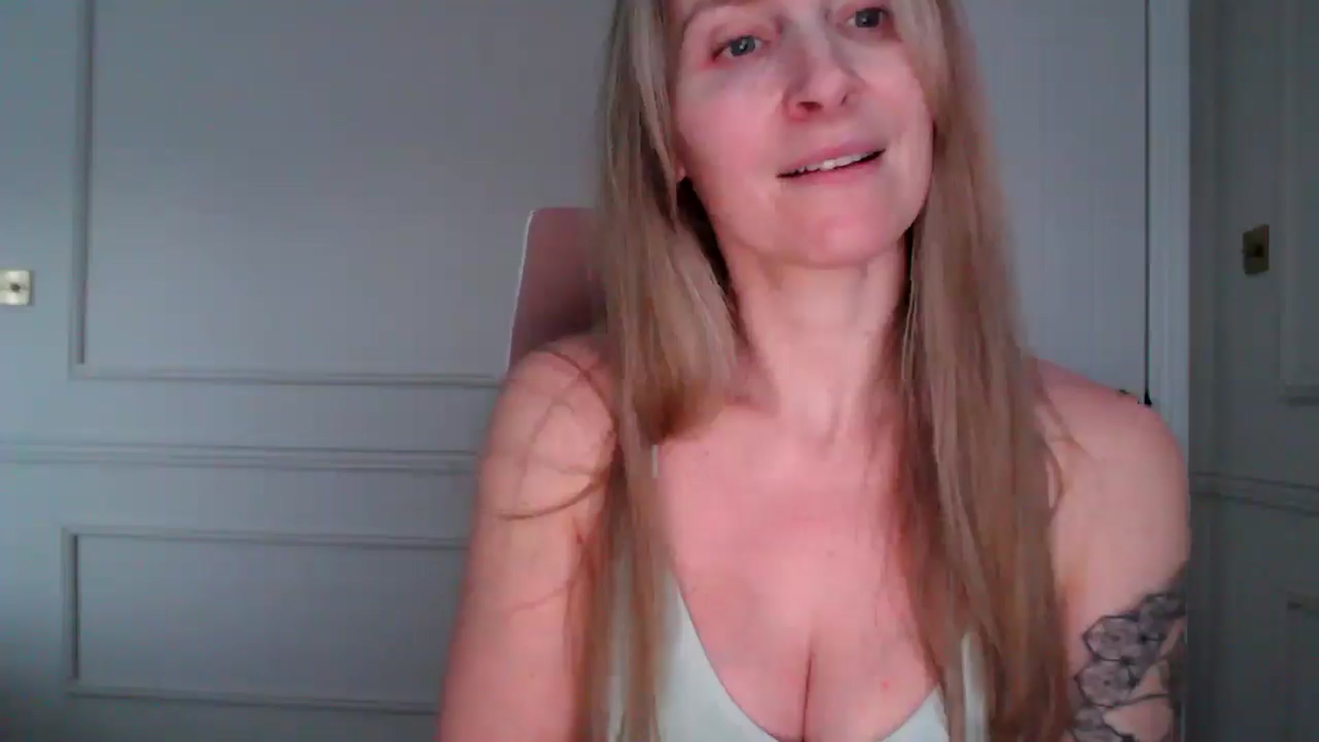Gallery image thumbnail from Boob_Jiggler's myfreecams stream on, 03/30/2026, 19:36 image 3 of 20
