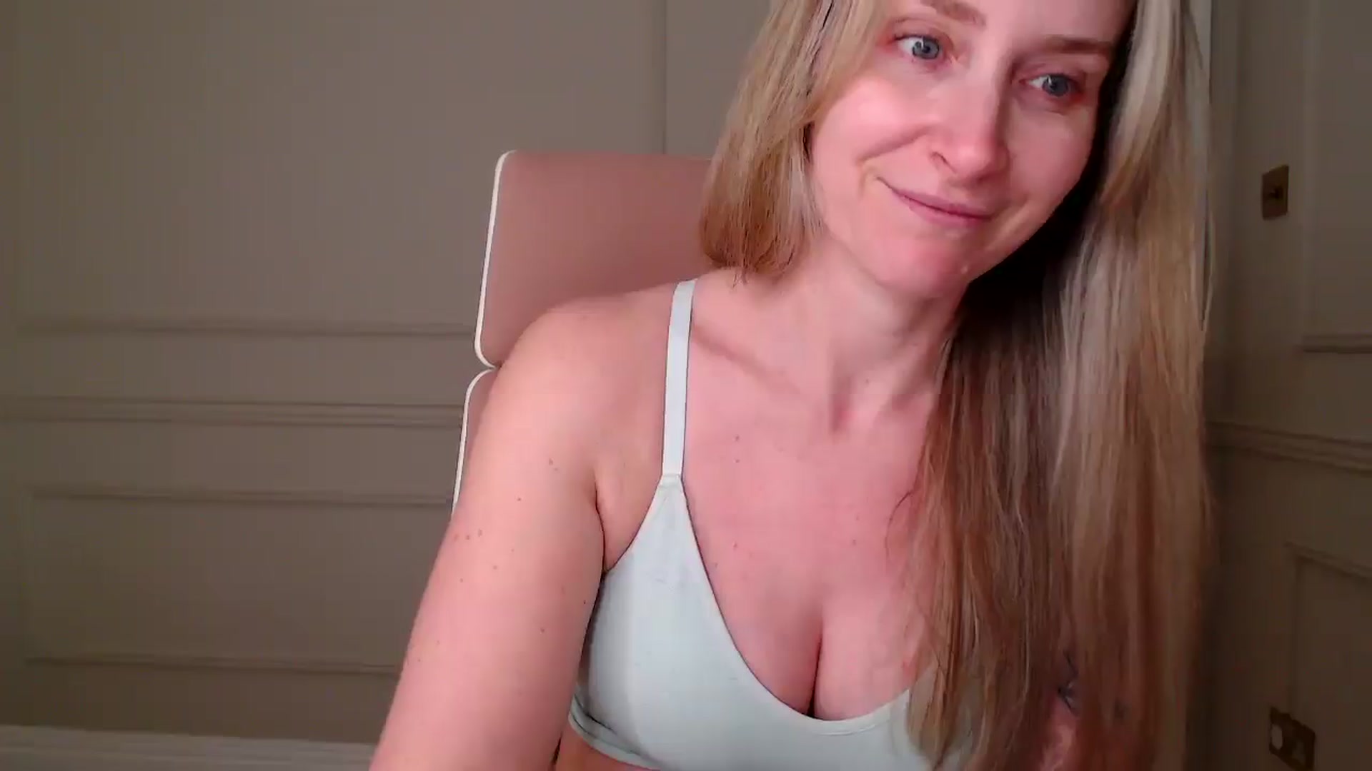 Gallery image thumbnail from Boob_Jiggler's myfreecams stream on, 03/30/2026, 19:36 image 15 of 20
