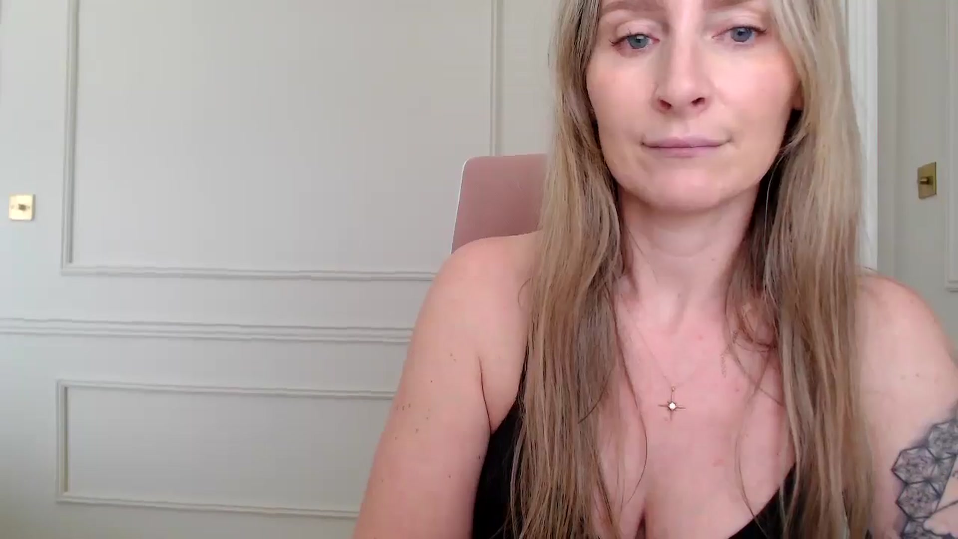 Gallery image thumbnail from Boob_Jiggler's myfreecams stream on, 04/11/2026, 13:30 image 10 of 20