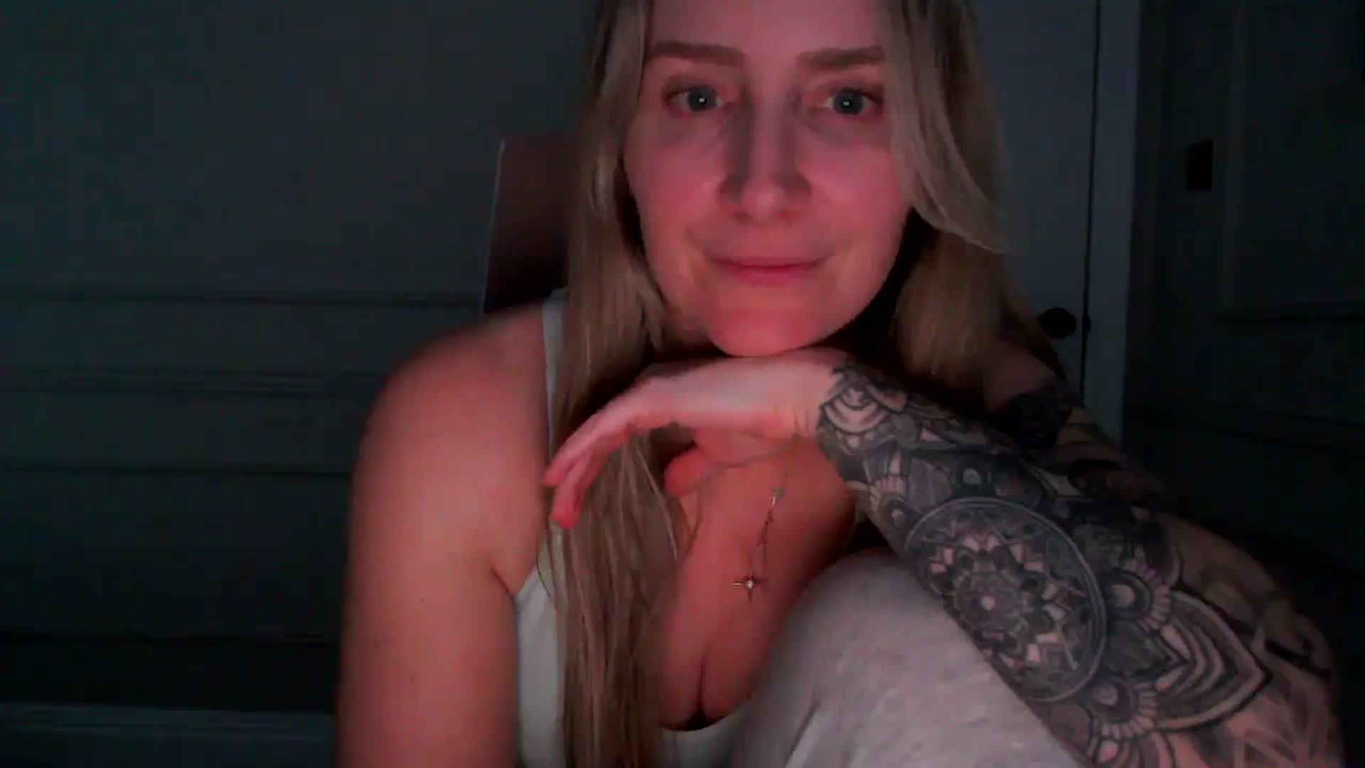 Gallery image thumbnail from Boob_Jiggler's myfreecams stream on, 04/13/2026, 19:17 image 14 of 20