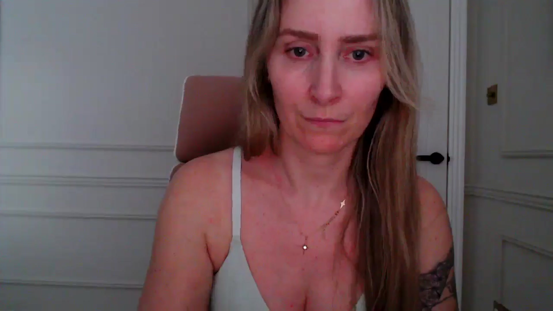 Gallery image thumbnail from Boob_Jiggler's myfreecams stream on, 04/13/2026, 19:17 image 3 of 20
