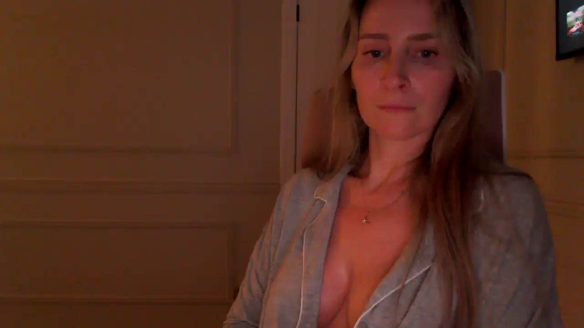 Gallery image thumbnail from Boob_Jiggler's myfreecams stream on, 04/14/2026, 19:20 image 19 of 20
