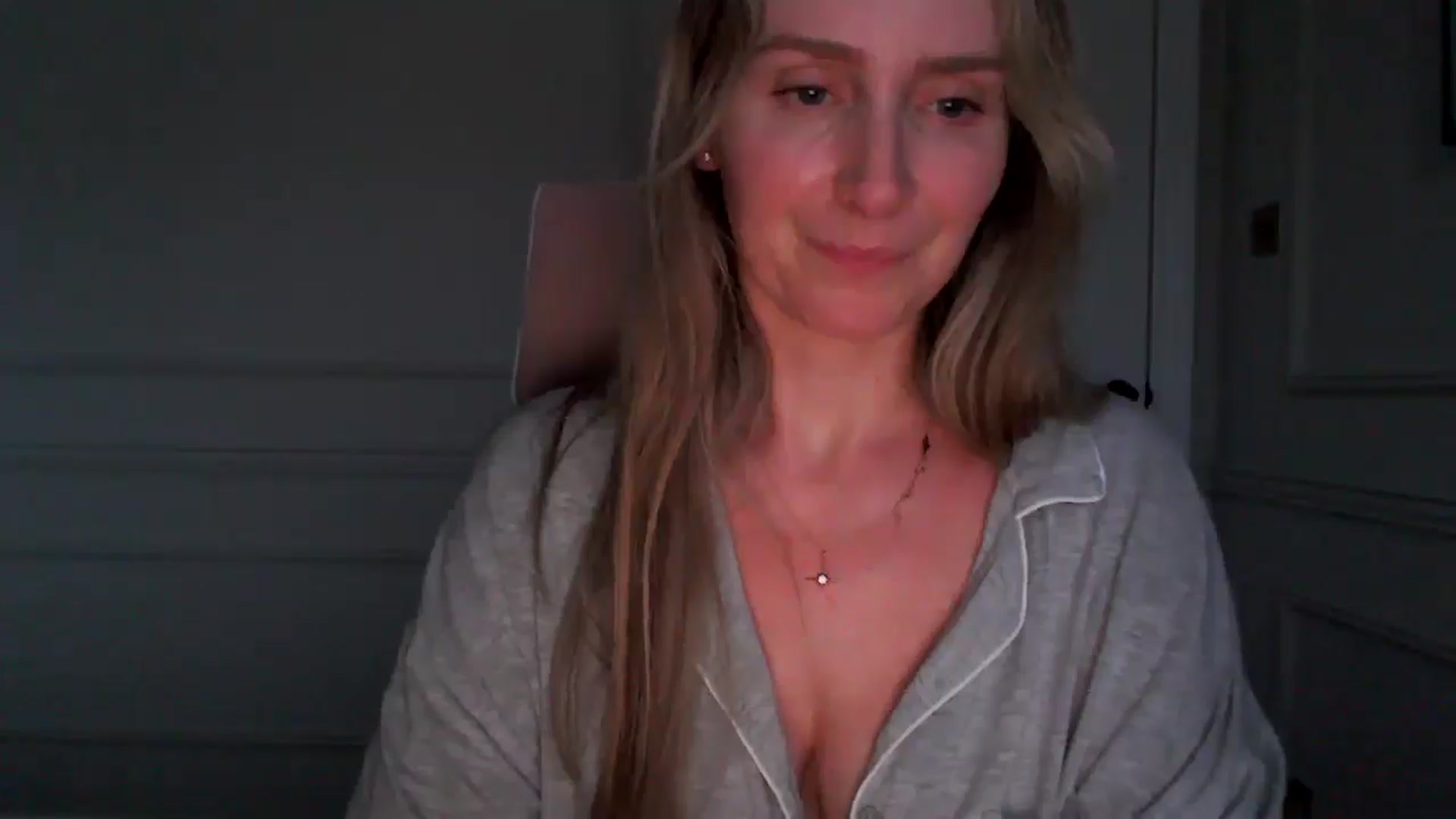 Gallery image thumbnail from Boob_Jiggler's myfreecams stream on, 04/14/2026, 19:20 image 6 of 20