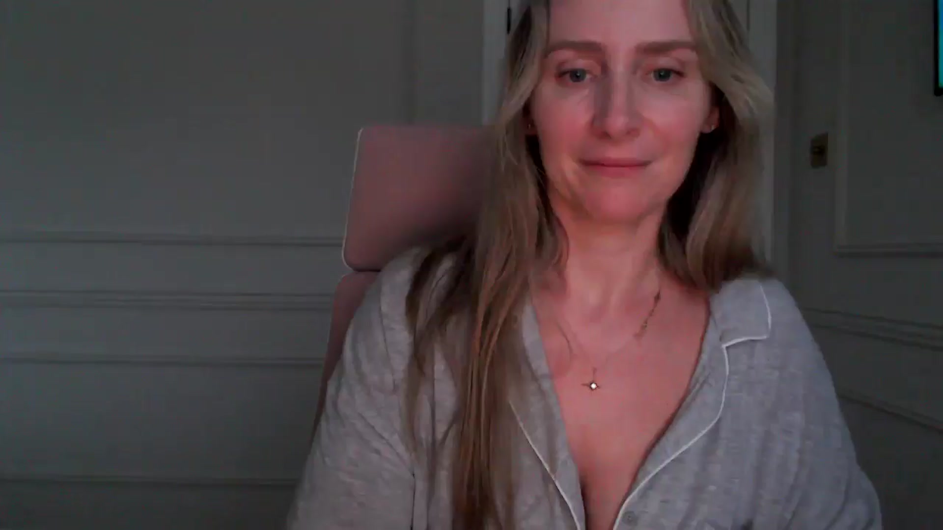 Gallery image thumbnail from Boob_Jiggler's myfreecams stream on, 04/14/2026, 19:20 image 2 of 20