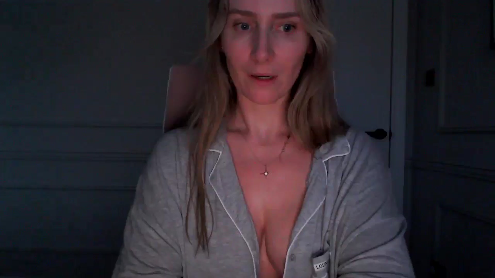 Gallery image thumbnail from Boob_Jiggler's myfreecams stream on, 04/14/2026, 19:20 image 9 of 20