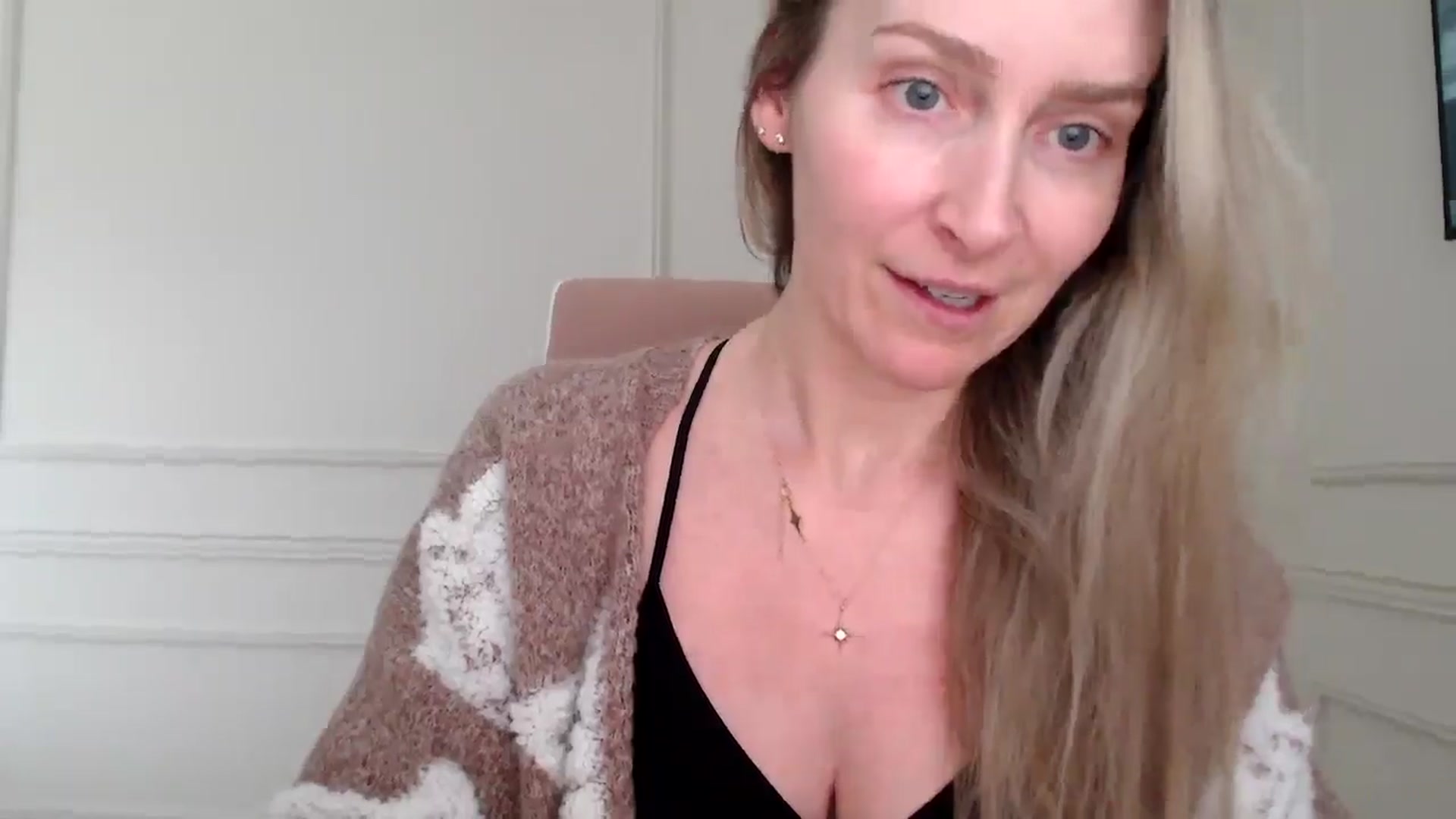 Gallery image thumbnail from Boob_Jiggler's myfreecams stream on, 04/17/2026, 14:04 image 8 of 20