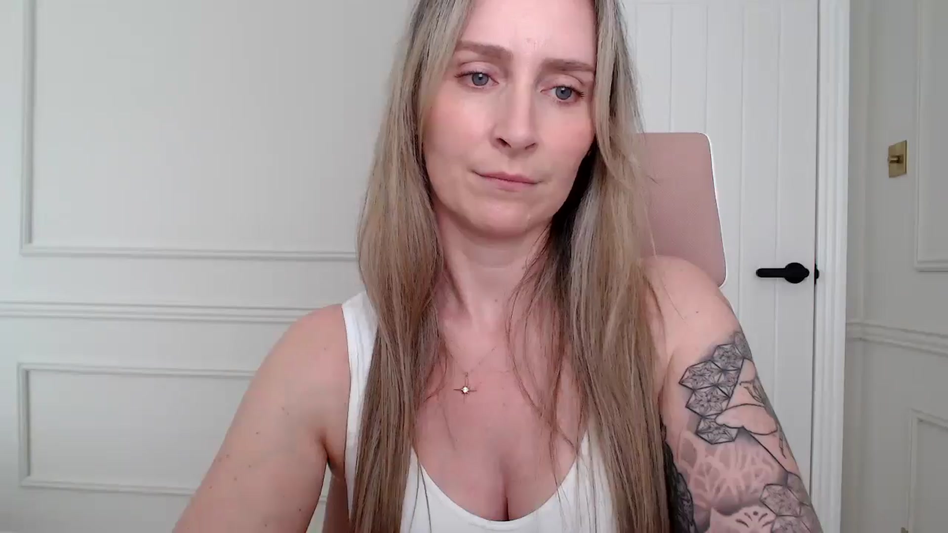 Gallery image thumbnail from Boob_Jiggler's myfreecams stream on, 04/25/2026, 16:37 image 12 of 20