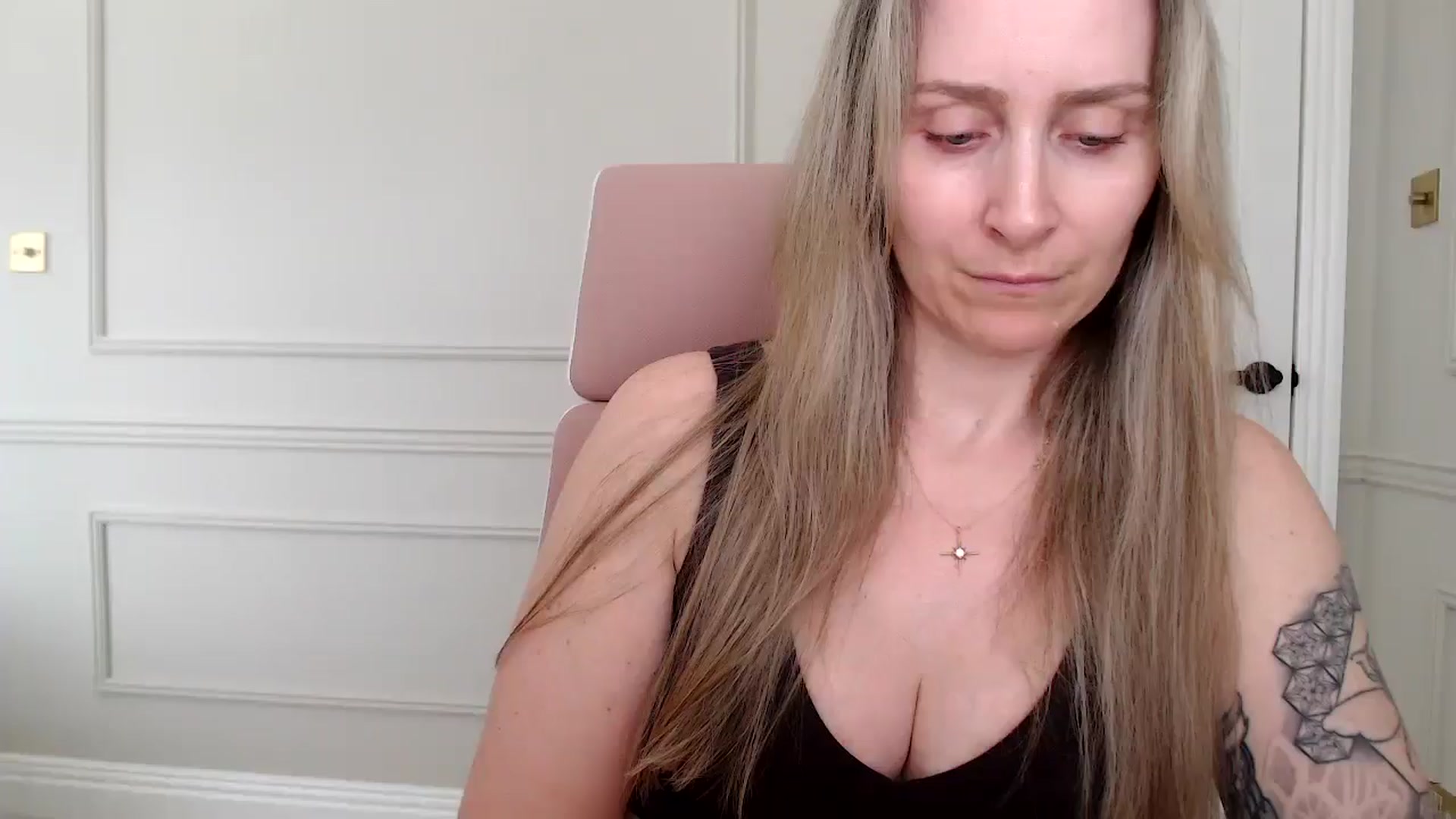 Gallery image thumbnail from Boob_Jiggler's myfreecams stream on, 04/27/2026, 14:08 image 1 of 20