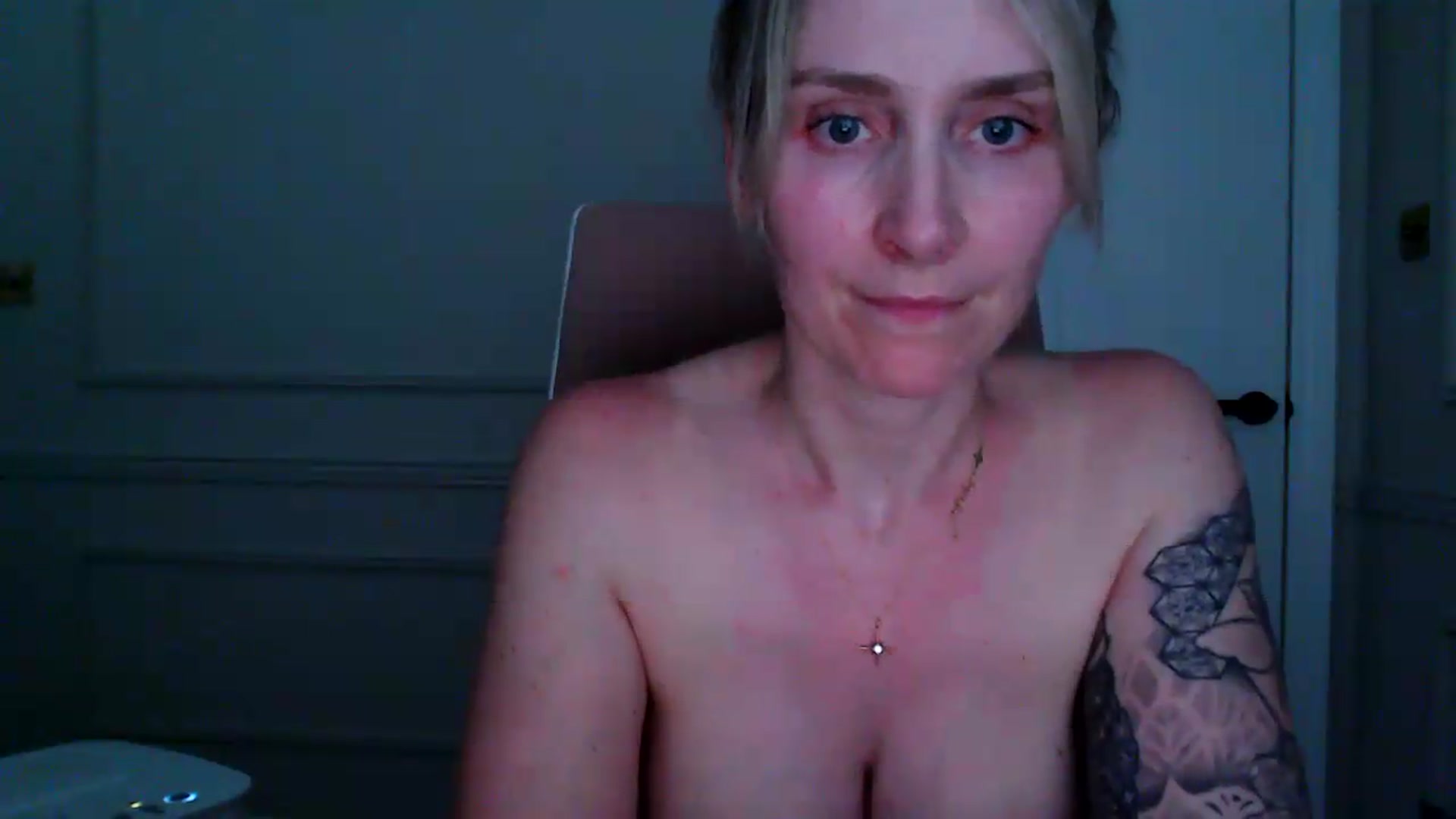 Gallery image thumbnail from Boob_Jiggler's myfreecams stream on, 05/25/2026, 20:10 image 20 of 20