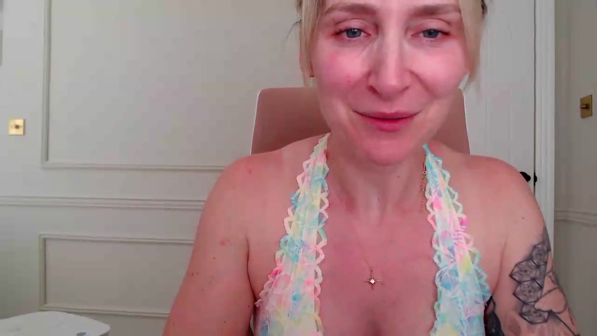 Gallery image thumbnail from Boob_Jiggler's myfreecams stream on, 05/25/2026, 20:10 image 3 of 20