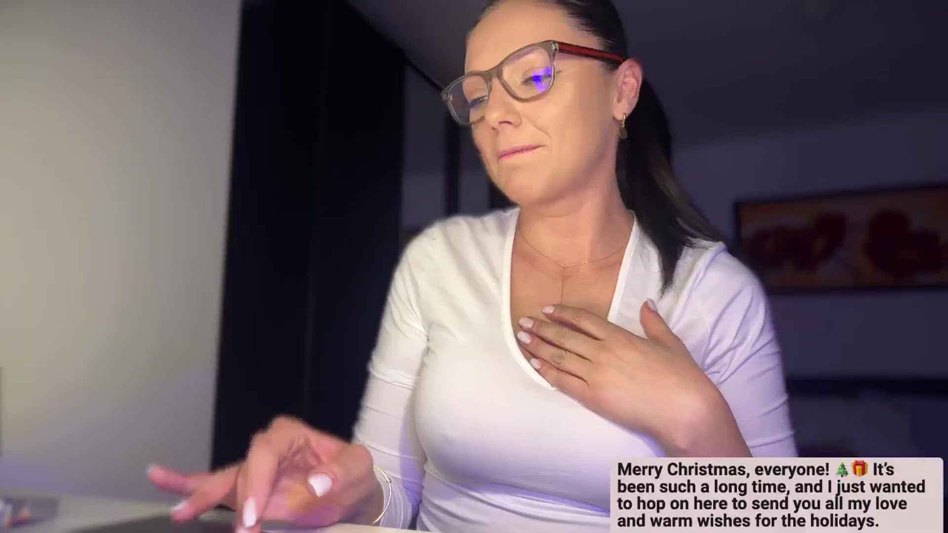Gallery image thumbnail from Boootiful's myfreecams stream on, 12/25/2024, 21:21 image 14 of 20