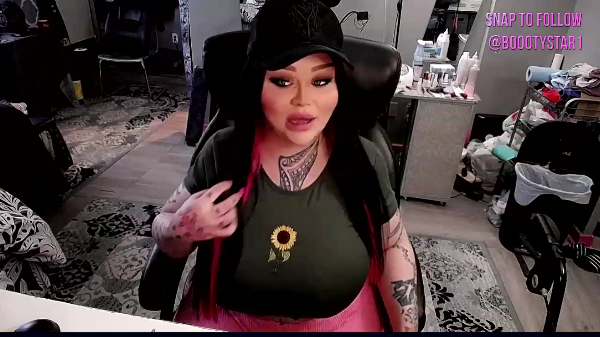 Gallery image thumbnail from BoootySTAR's myfreecams stream on, 01/02/2023, 21:53 image 5 of 20