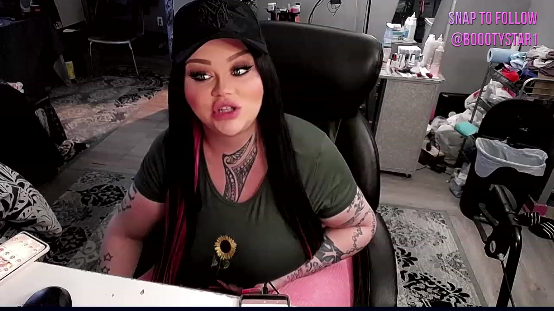 Gallery image thumbnail from BoootySTAR's myfreecams stream on, 01/02/2023, 21:53 image 11 of 20