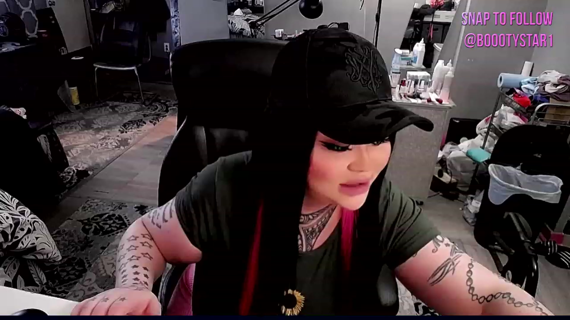Gallery image thumbnail from BoootySTAR's myfreecams stream on, 01/02/2023, 21:53 image 4 of 20