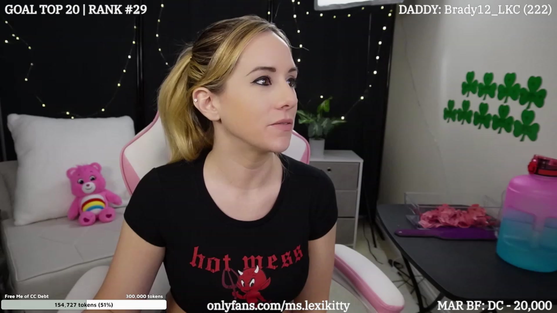 Gallery image thumbnail from BoostedsWifey's myfreecams stream on, 03/14/2024, 03:03 image 2 of 20