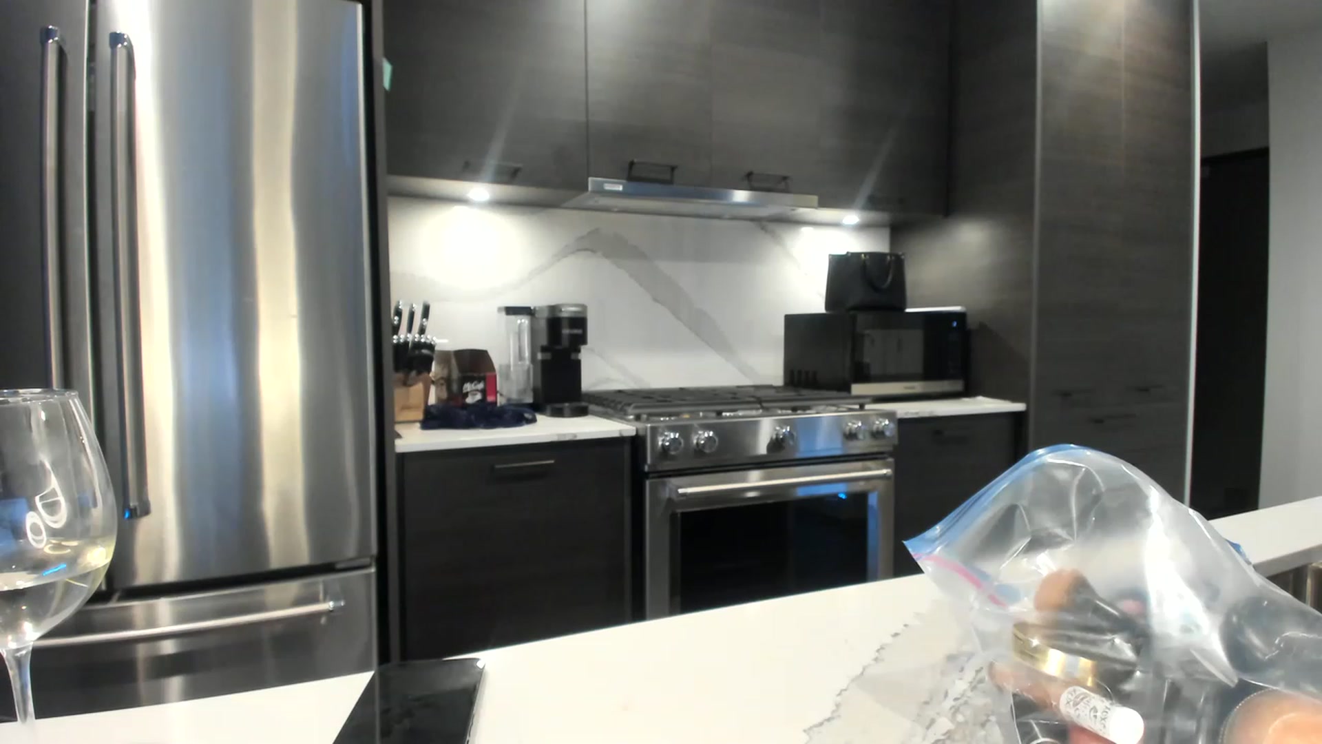 Gallery image thumbnail from Boots10's myfreecams stream on, 02/14/2023, 04:33 image 19 of 20