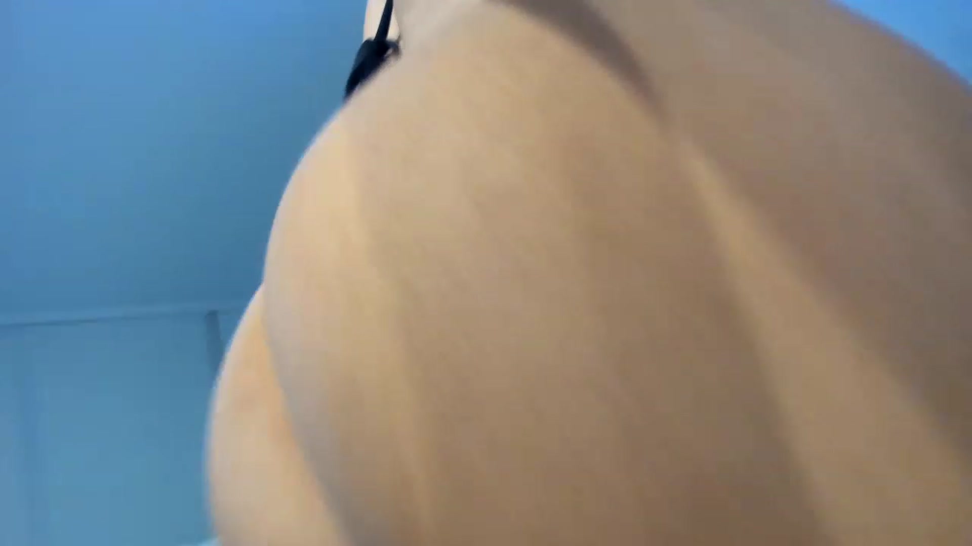 Gallery image thumbnail from Boots10's myfreecams stream on, 03/01/2023, 08:49 image 14 of 20