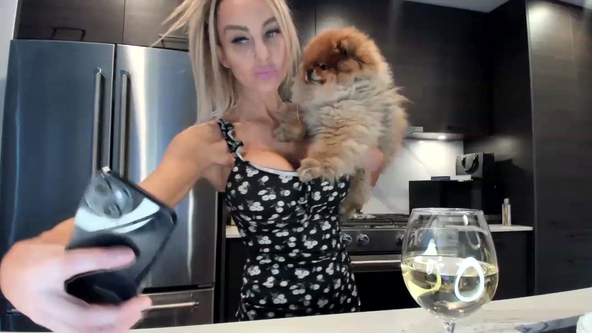 Gallery image thumbnail from Boots10's myfreecams stream on, 03/05/2023, 01:46 image 4 of 20