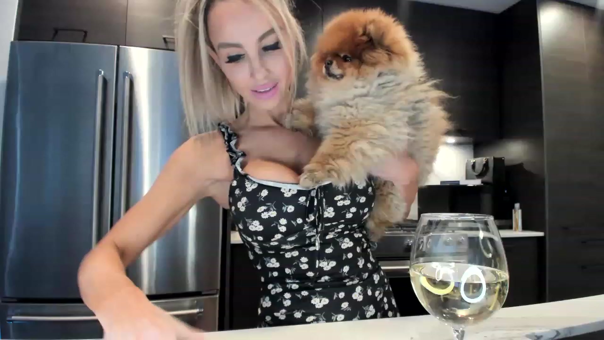 Gallery image thumbnail from Boots10's myfreecams stream on, 03/05/2023, 01:46 image 3 of 20