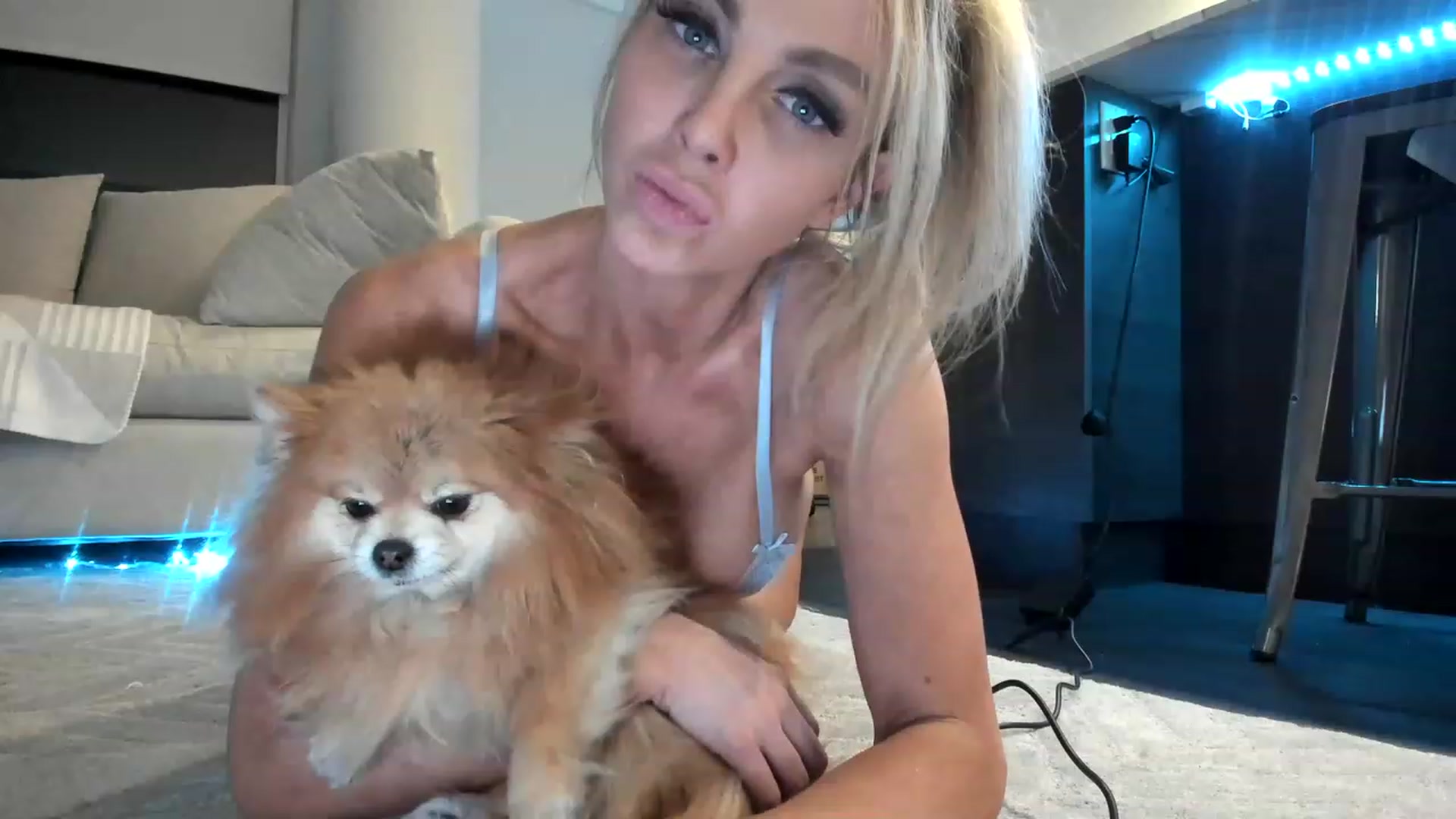 Gallery image thumbnail from BootsNHoes's myfreecams stream on, 03/22/2023, 04:23 image 5 of 20