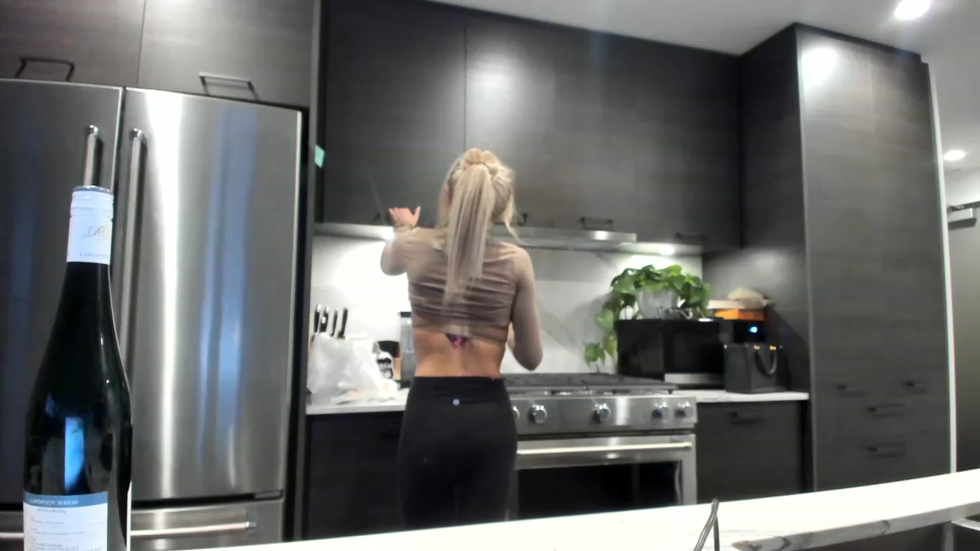 Gallery image thumbnail from BootsNHoes's myfreecams stream on, 03/24/2023, 03:18 image 1 of 20