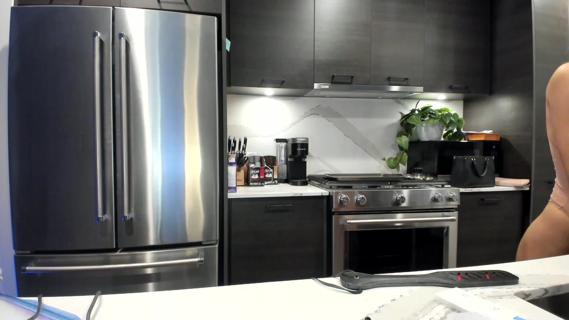 Gallery image thumbnail from BootsNHoes's myfreecams stream on, 03/28/2023, 04:34 image 8 of 20