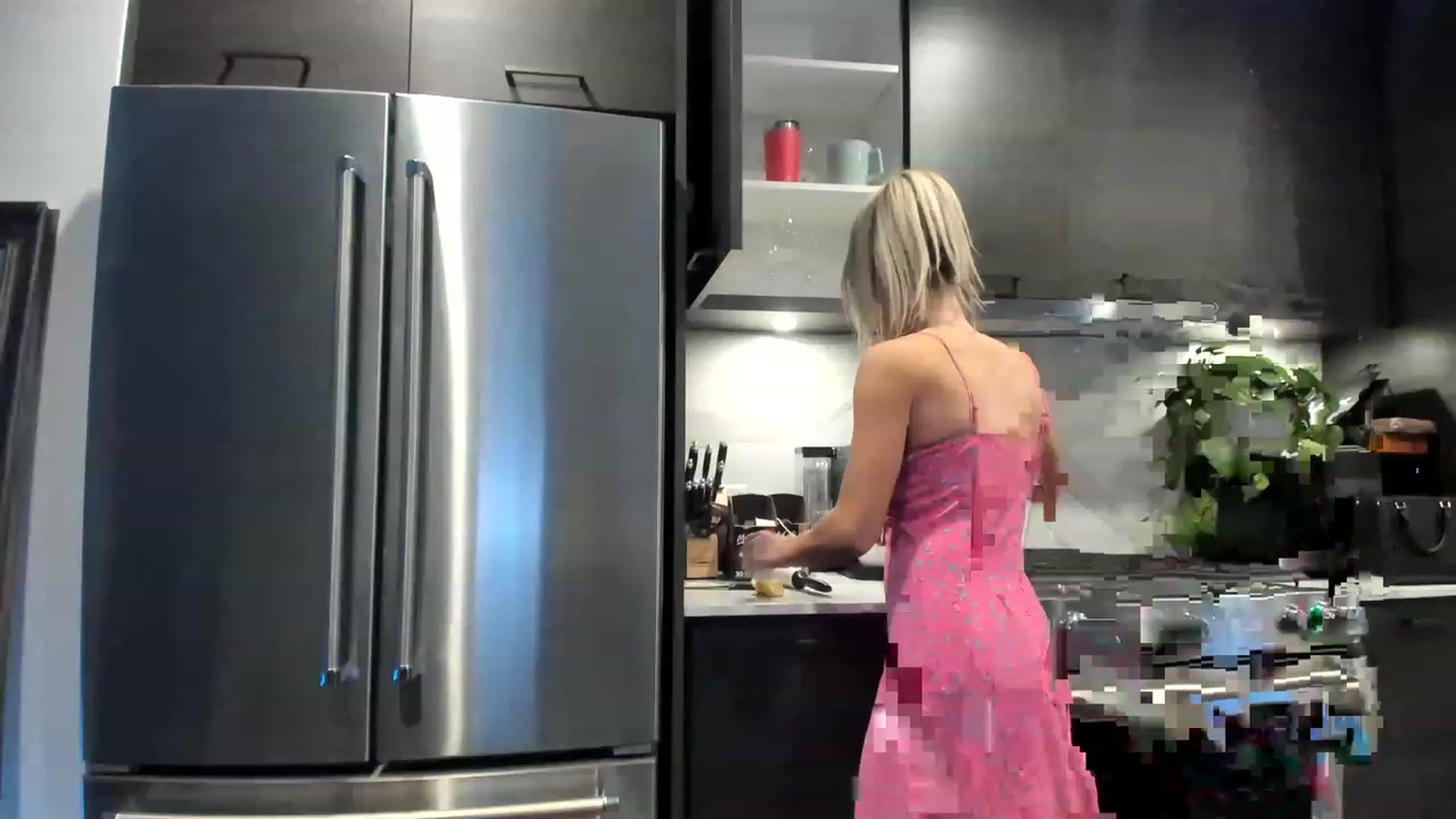 Gallery image thumbnail from BootsNHoes's myfreecams stream on, 03/31/2023, 03:30 image 8 of 20