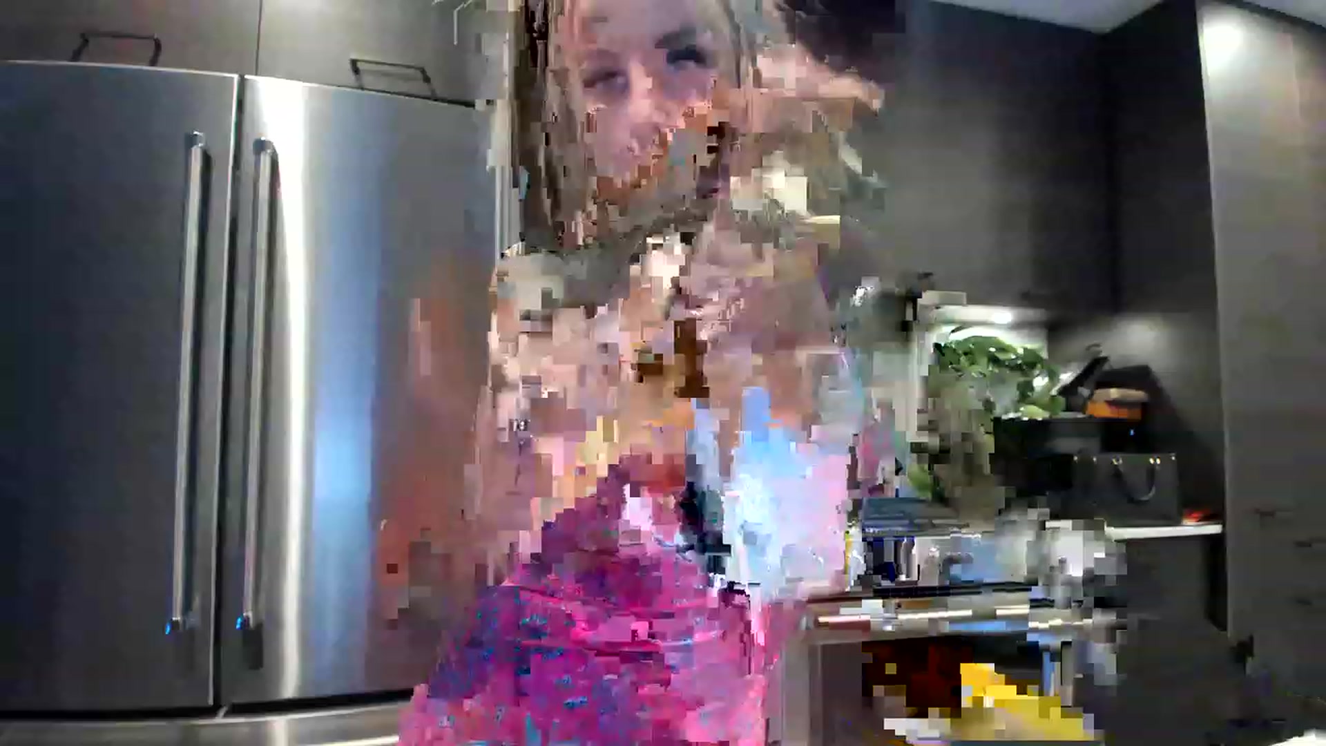 Gallery image thumbnail from BootsNHoes's myfreecams stream on, 03/31/2023, 03:30 image 10 of 20