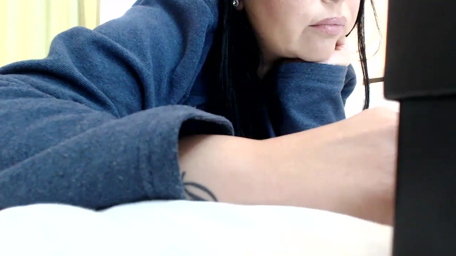 Gallery image thumbnail from BootyFallon's myfreecams stream on, 11/10/2024, 13:48 image 16 of 20