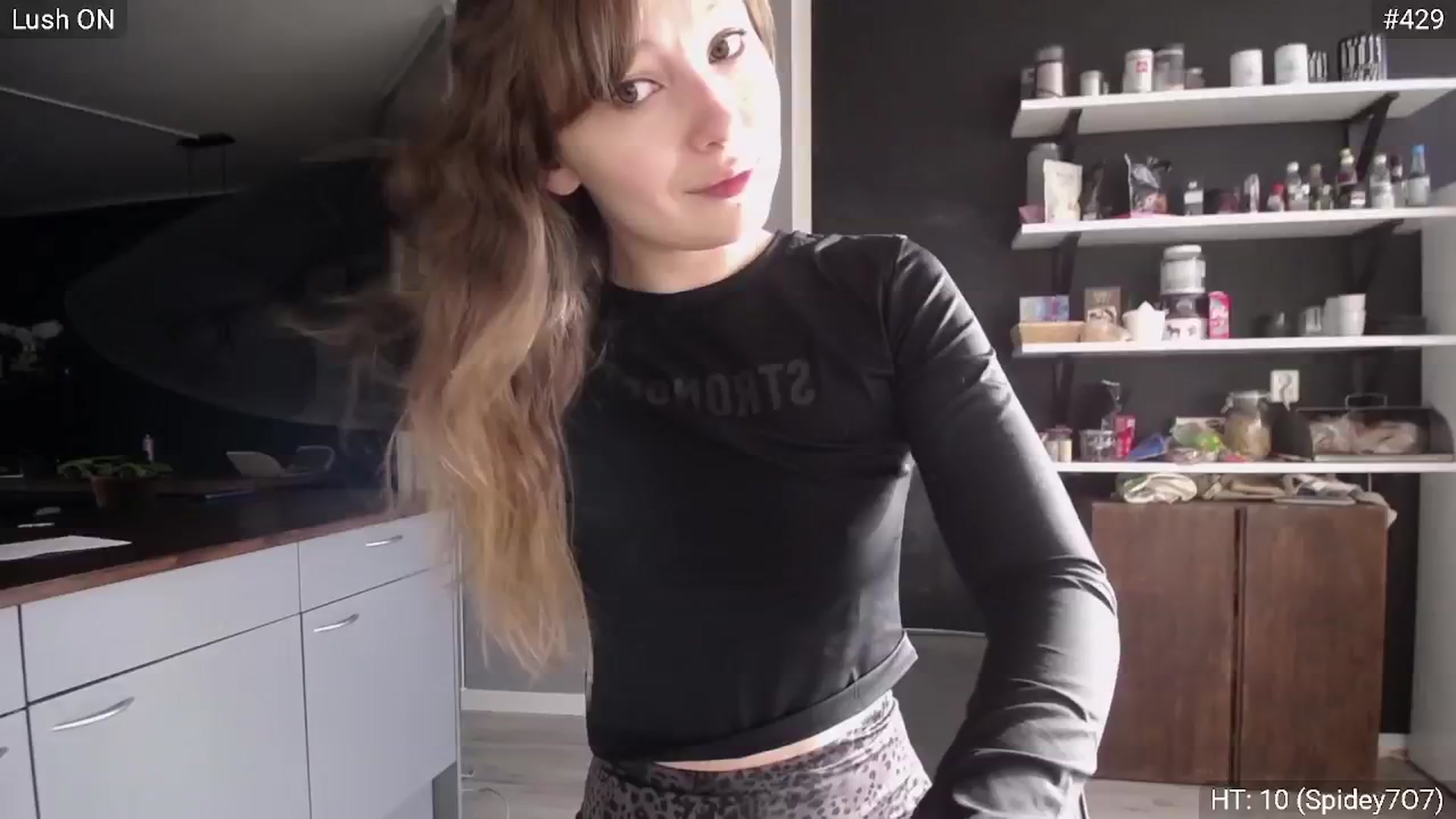 Gallery image thumbnail from Bootysaur's myfreecams stream on, 02/01/2024, 10:59 image 12 of 20