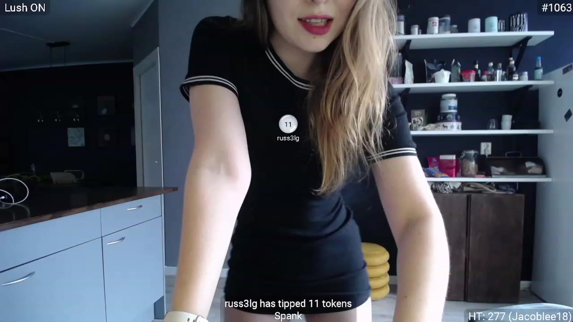 Gallery image thumbnail from Bootysaur's myfreecams stream on, 02/12/2024, 11:27 image 12 of 20