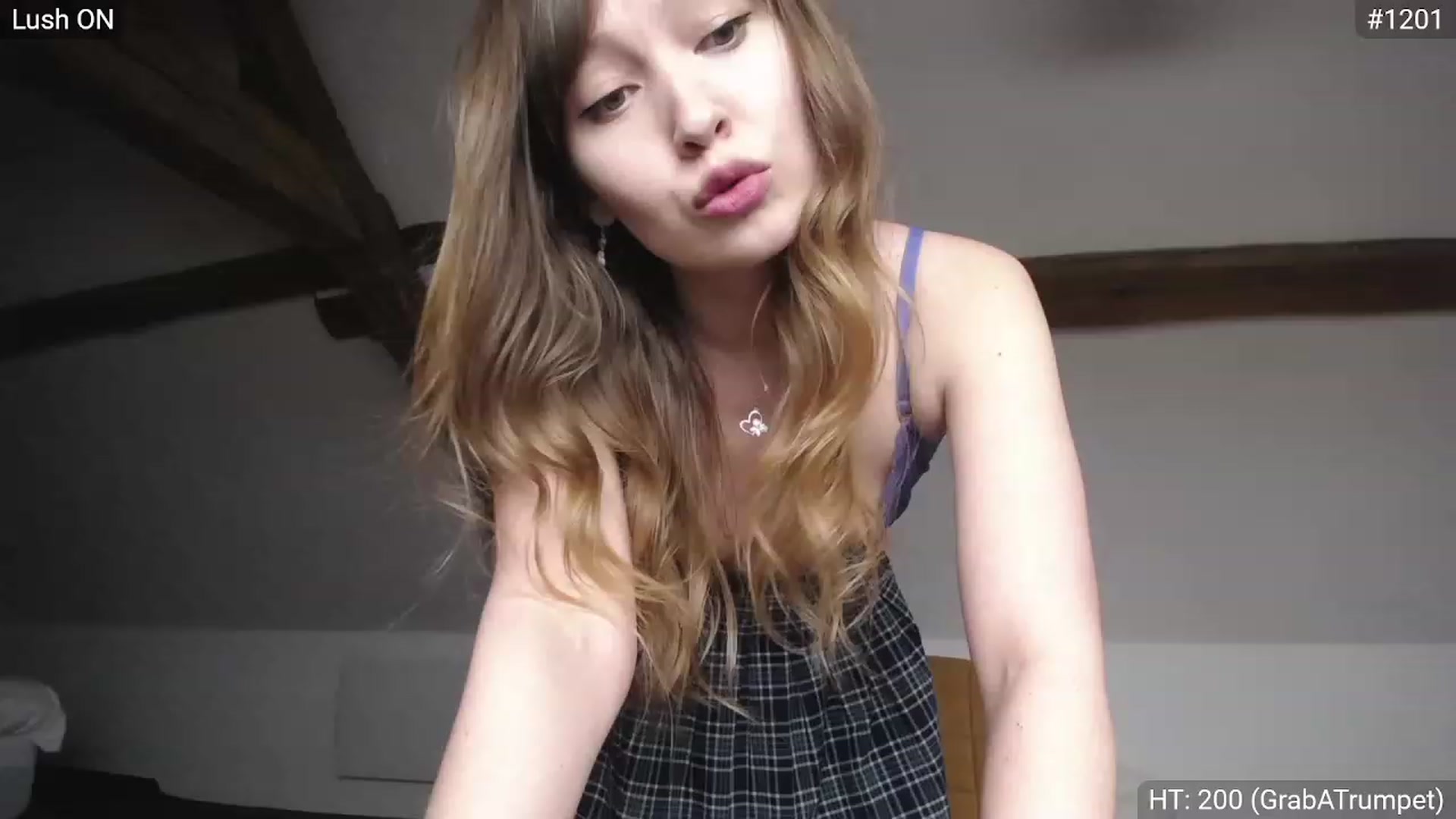Gallery image thumbnail from Bootysaur's myfreecams stream on, 03/09/2024, 12:41 image 10 of 20