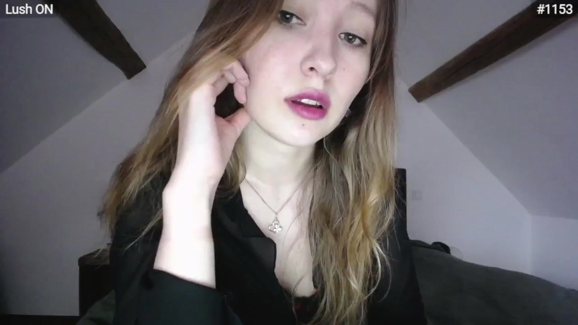 Gallery image thumbnail from Bootysaur's myfreecams stream on, 04/27/2024, 11:05 image 3 of 20