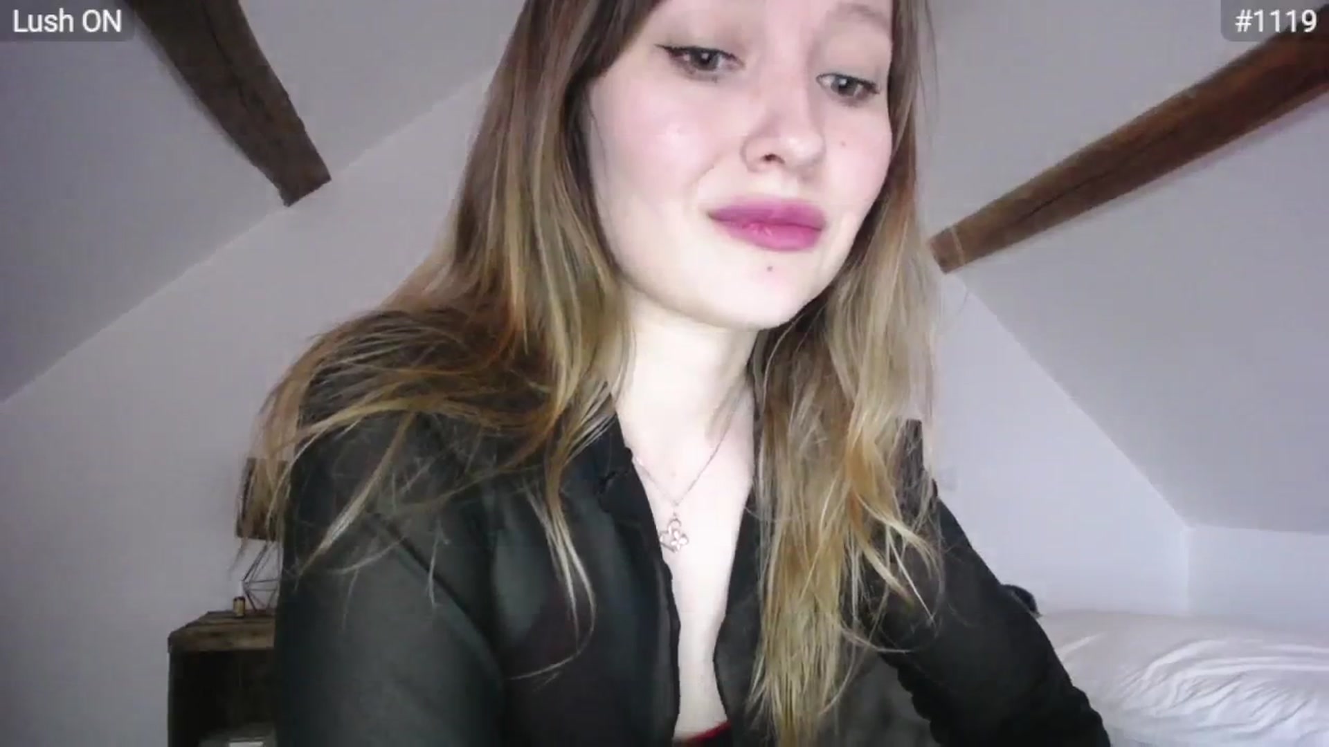 Gallery image thumbnail from Bootysaur's myfreecams stream on, 04/27/2024, 12:09 image 3 of 20