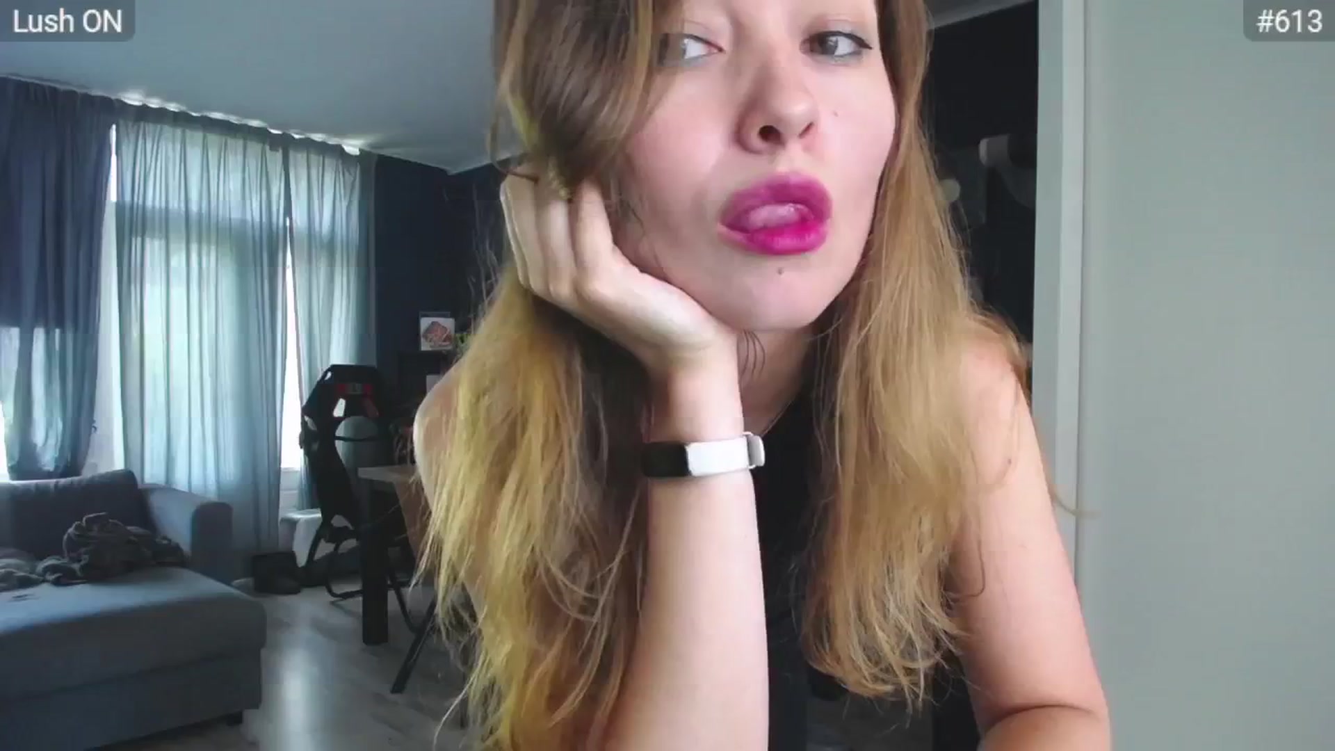 Gallery image thumbnail from Bootysaur's myfreecams stream on, 07/17/2024, 11:38 image 4 of 20