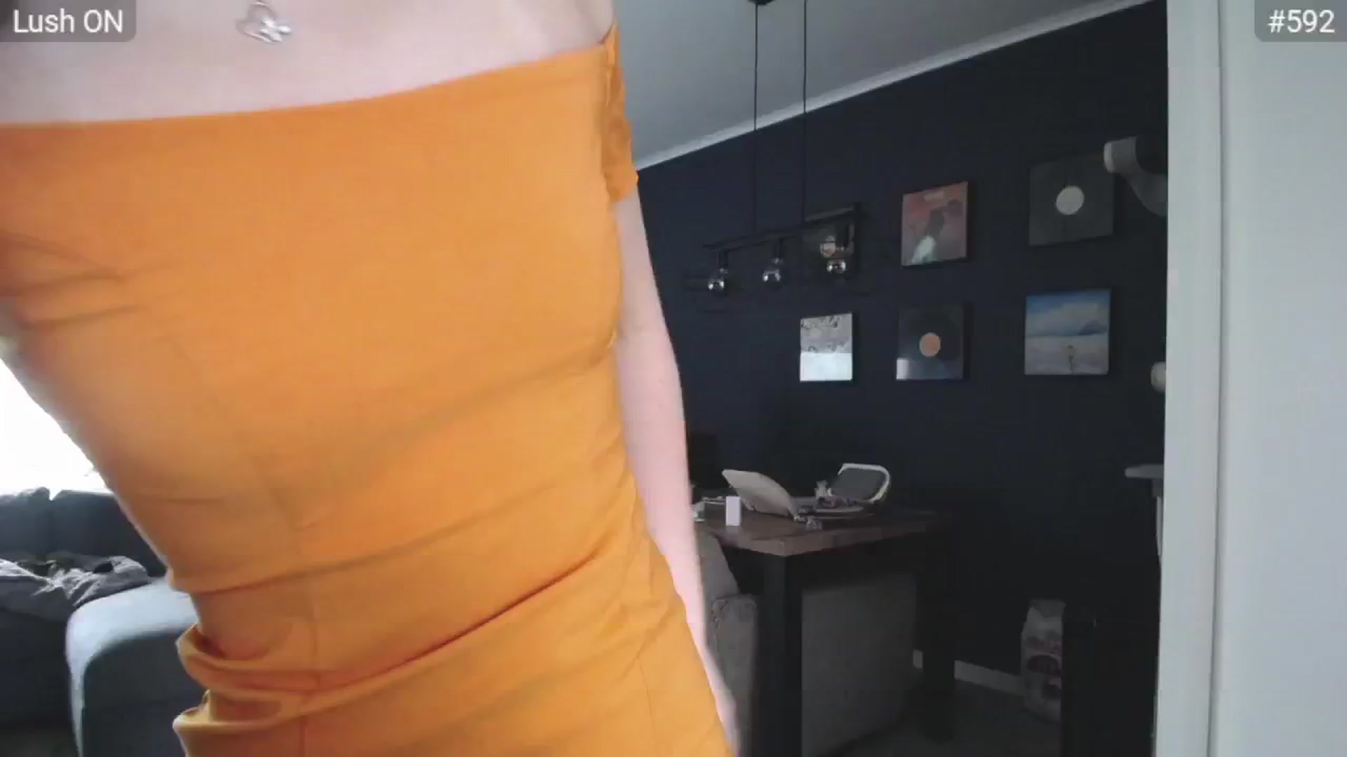 Gallery image thumbnail from Bootysaur's myfreecams stream on, 08/08/2024, 09:32 image 3 of 20