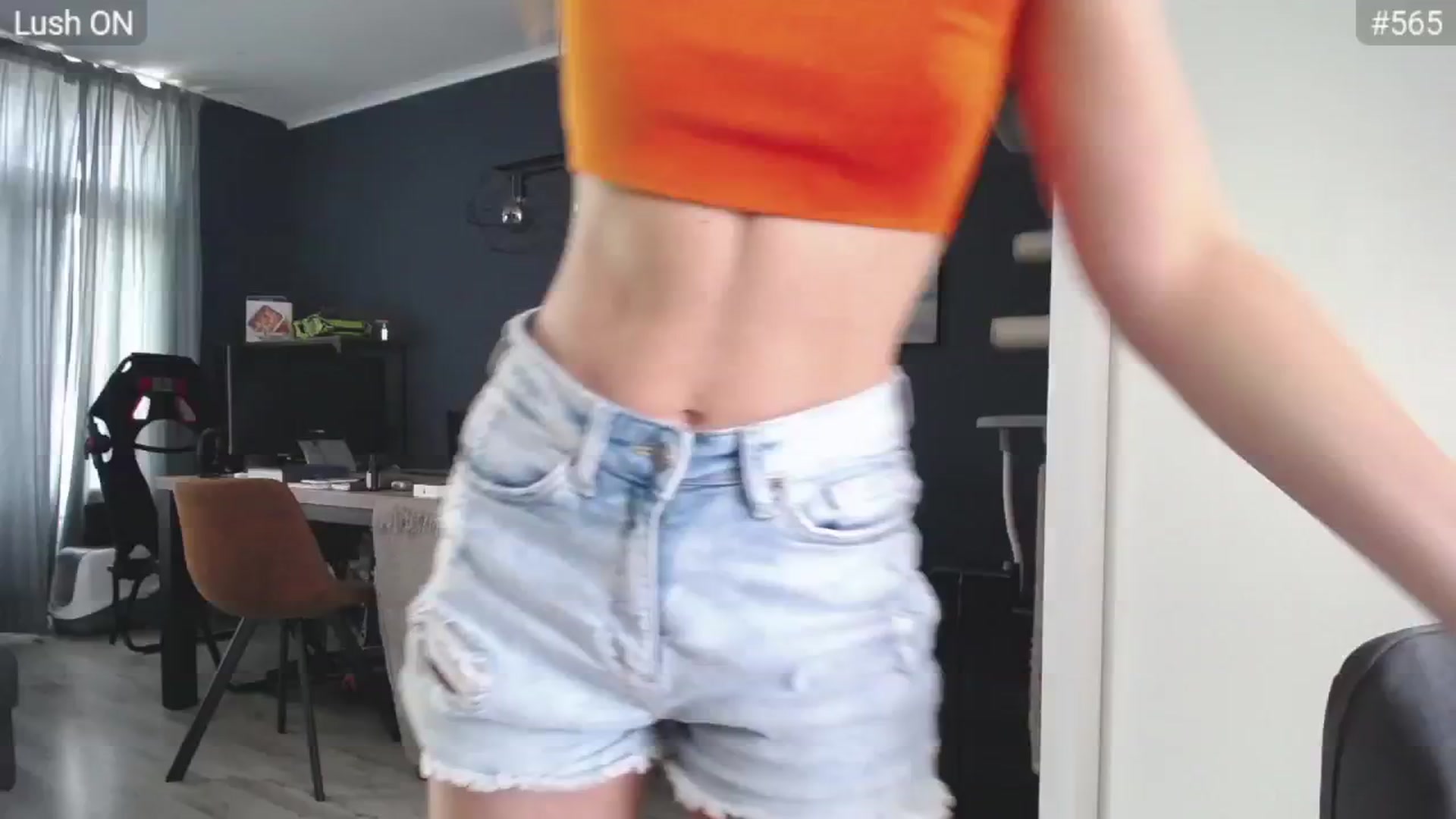 Gallery image thumbnail from Bootysaur's myfreecams stream on, 08/09/2024, 12:54 image 6 of 20