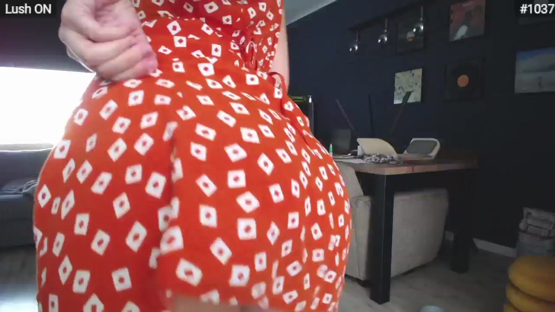 Gallery image thumbnail from Bootysaur's myfreecams stream on, 08/28/2024, 11:46 image 13 of 20