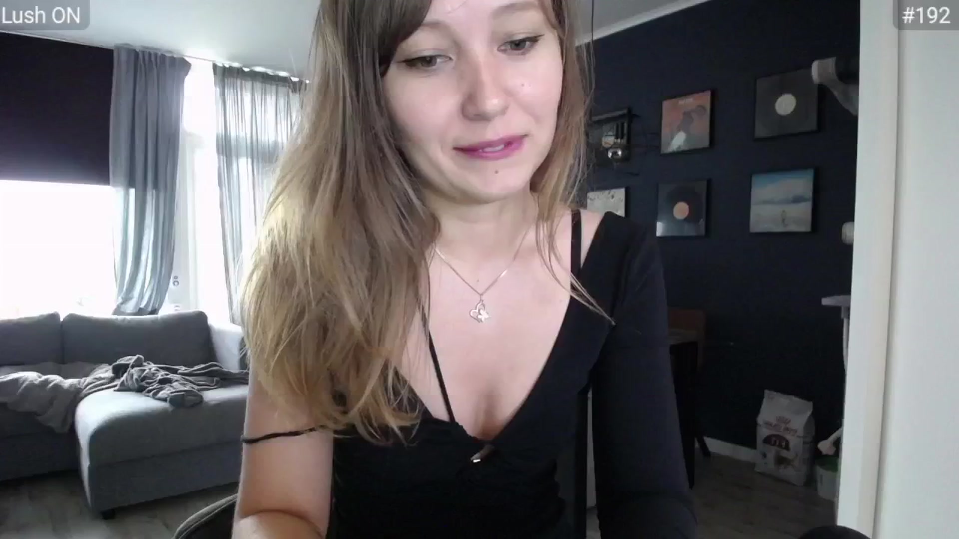 Gallery image thumbnail from Bootysaur's myfreecams stream on, 09/04/2024, 12:07 image 17 of 20