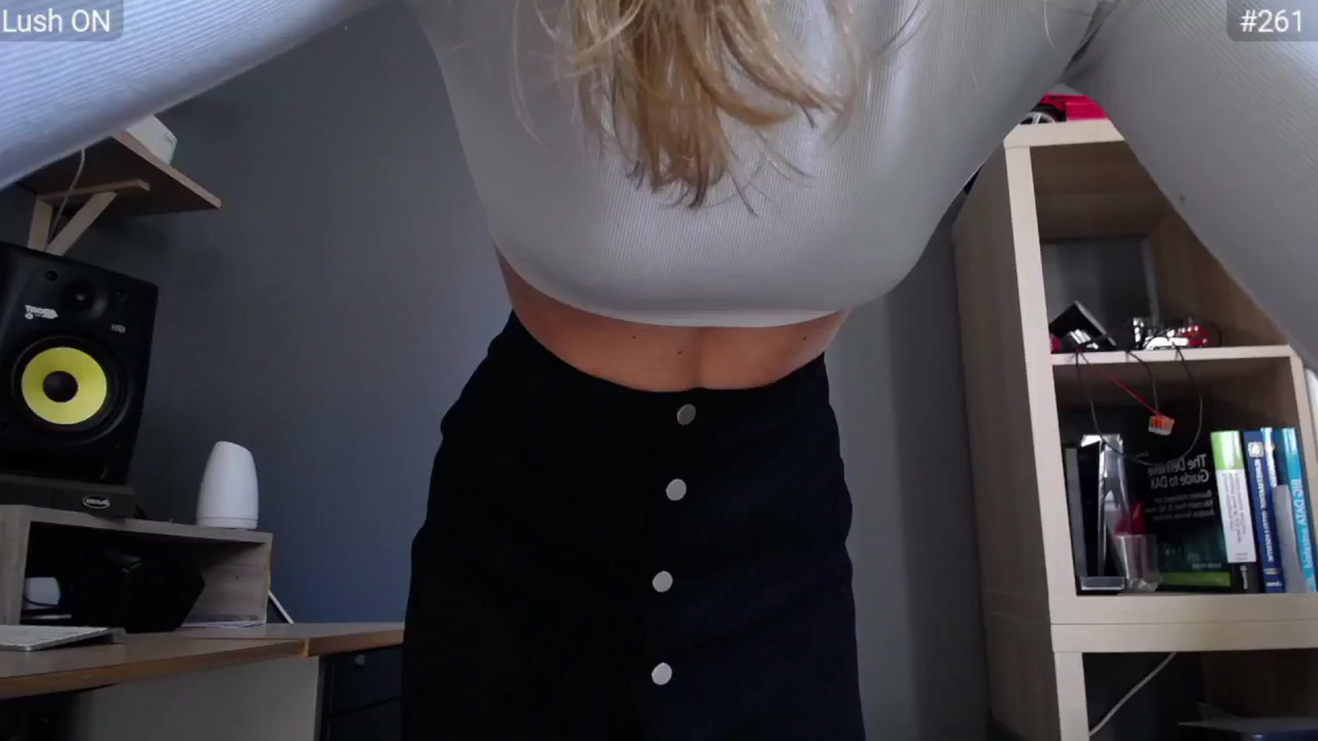 Gallery image thumbnail from Bootysaur's myfreecams stream on, 09/15/2024, 09:12 image 17 of 20