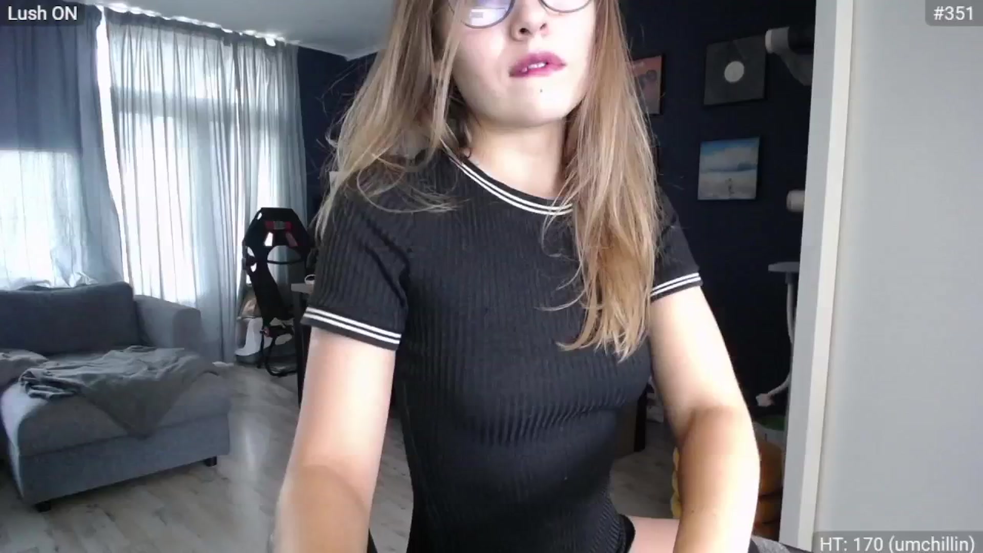 Gallery image thumbnail from Bootysaur's myfreecams stream on, 09/30/2024, 08:48 image 6 of 20