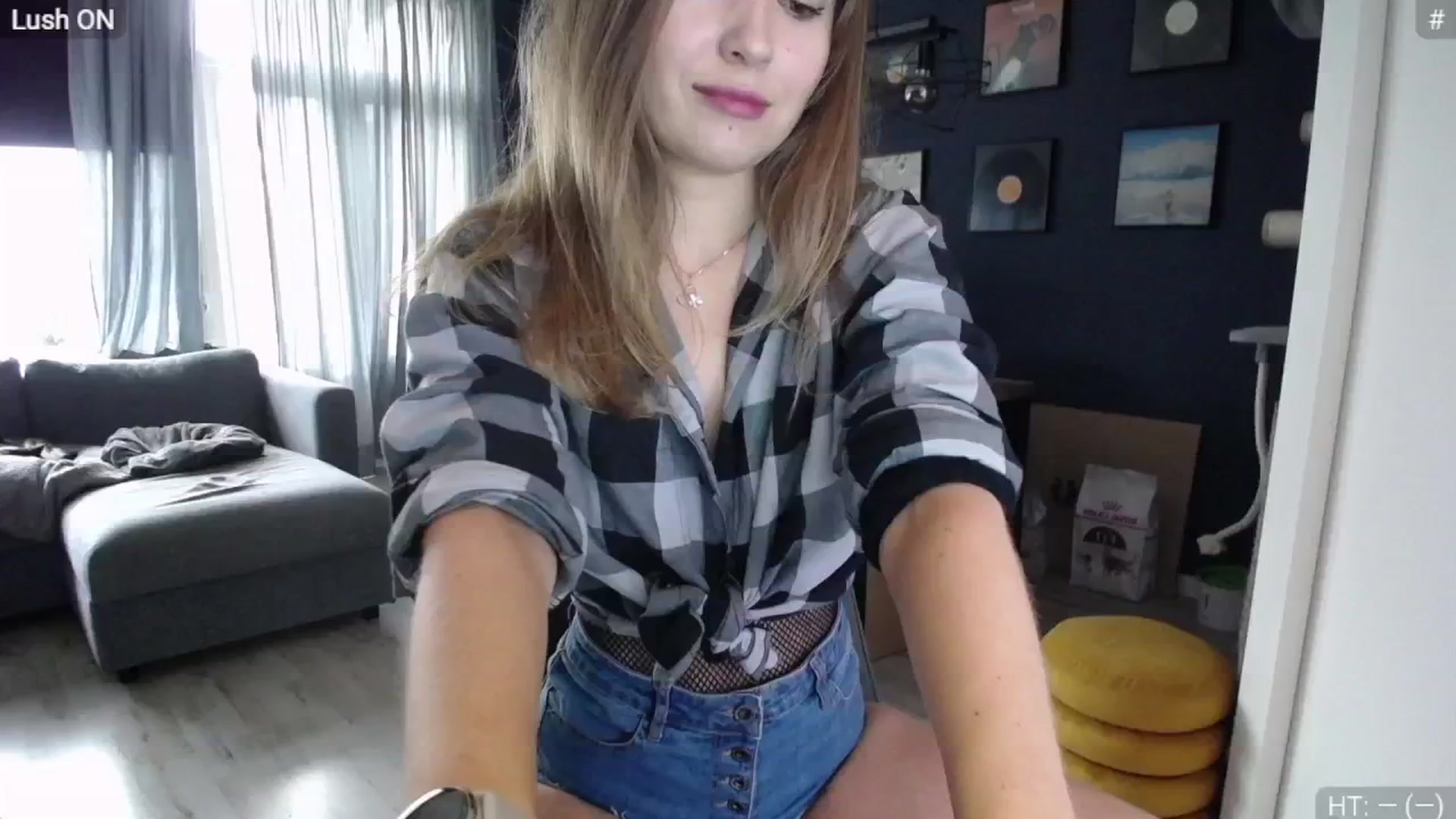 Gallery image thumbnail from Bootysaur's myfreecams stream on, 10/01/2024, 12:08 image 3 of 20