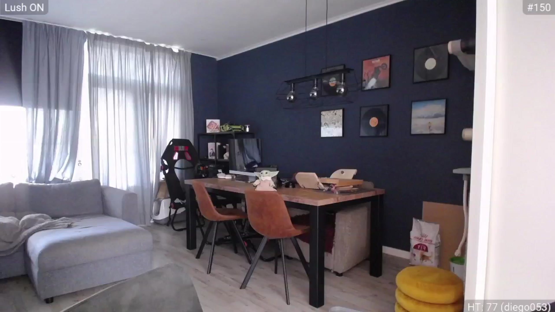 Gallery image thumbnail from Bootysaur's myfreecams stream on, 10/22/2024, 13:49 image 1 of 20