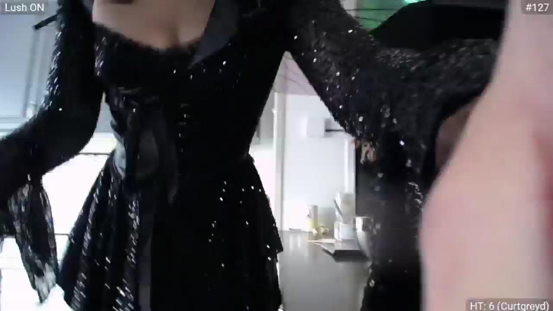 Gallery image thumbnail from Bootysaur's myfreecams stream on, 10/25/2024, 10:15 image 13 of 20